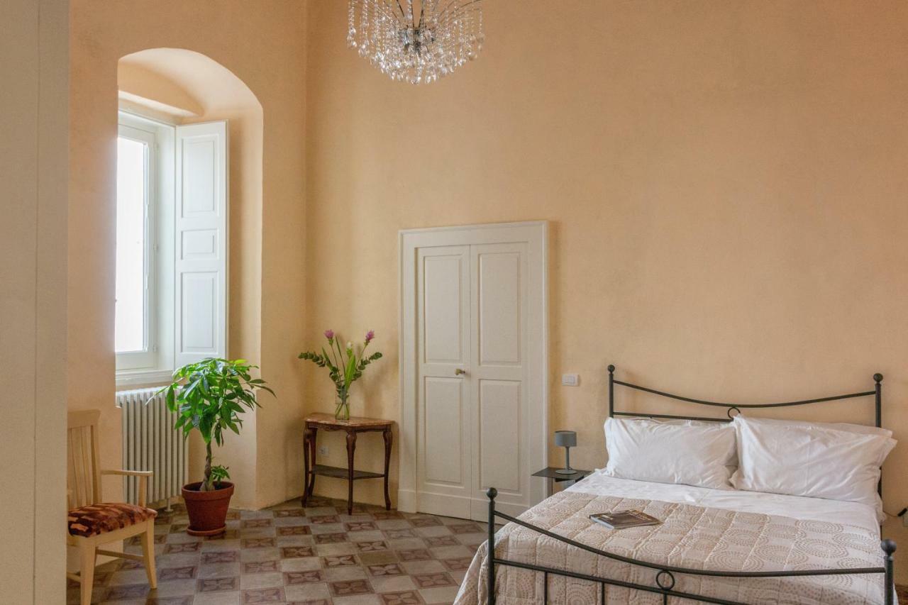 Palazzo Cariddi Bed & Breakfast Nardò Exterior foto