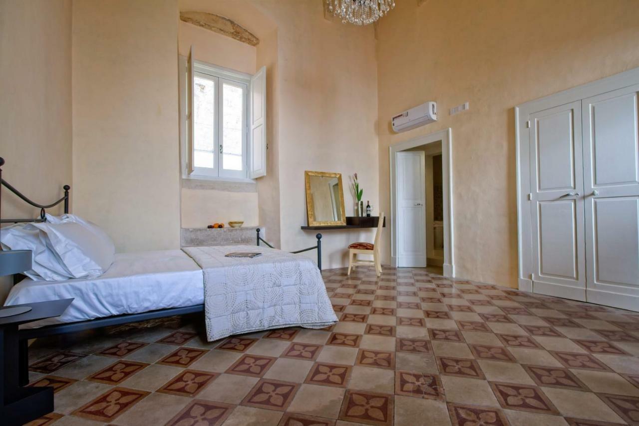 Palazzo Cariddi Bed & Breakfast Nardò Exterior foto