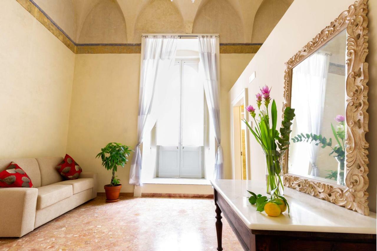 Palazzo Cariddi Bed & Breakfast Nardò Exterior foto