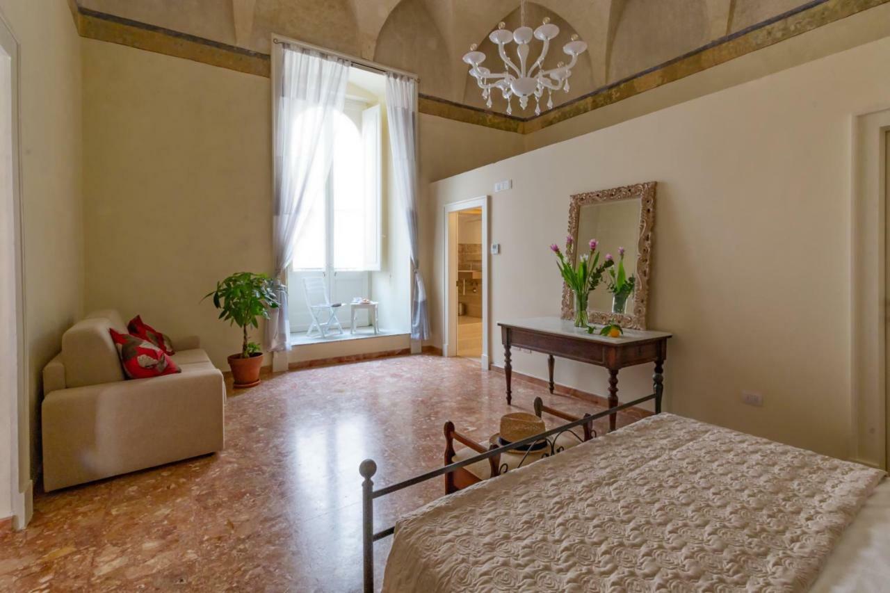 Palazzo Cariddi Bed & Breakfast Nardò Exterior foto