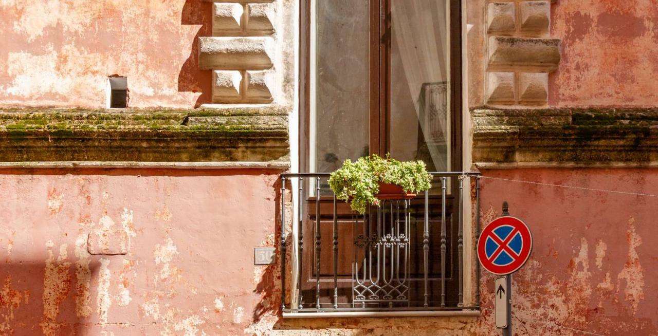 Palazzo Cariddi Bed & Breakfast Nardò Exterior foto